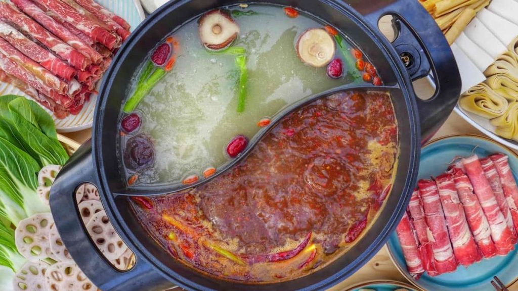 The Secret to Perfect Steamboat Soup: Tips and Tricks for Flavorful Bases